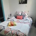 维希公寓 * 维琪